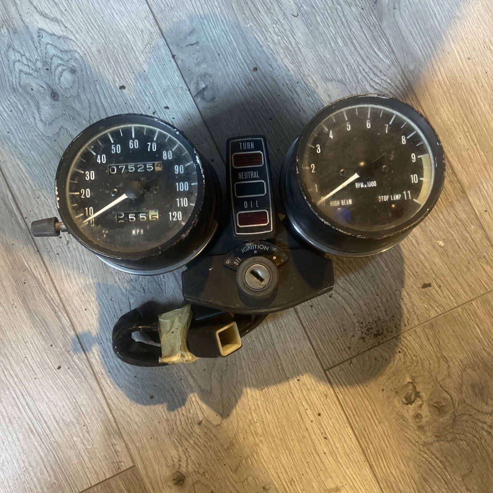 1975 KZ400 GAUGES SPEEDOMETER TACHOMETER GAUGES CLOCK