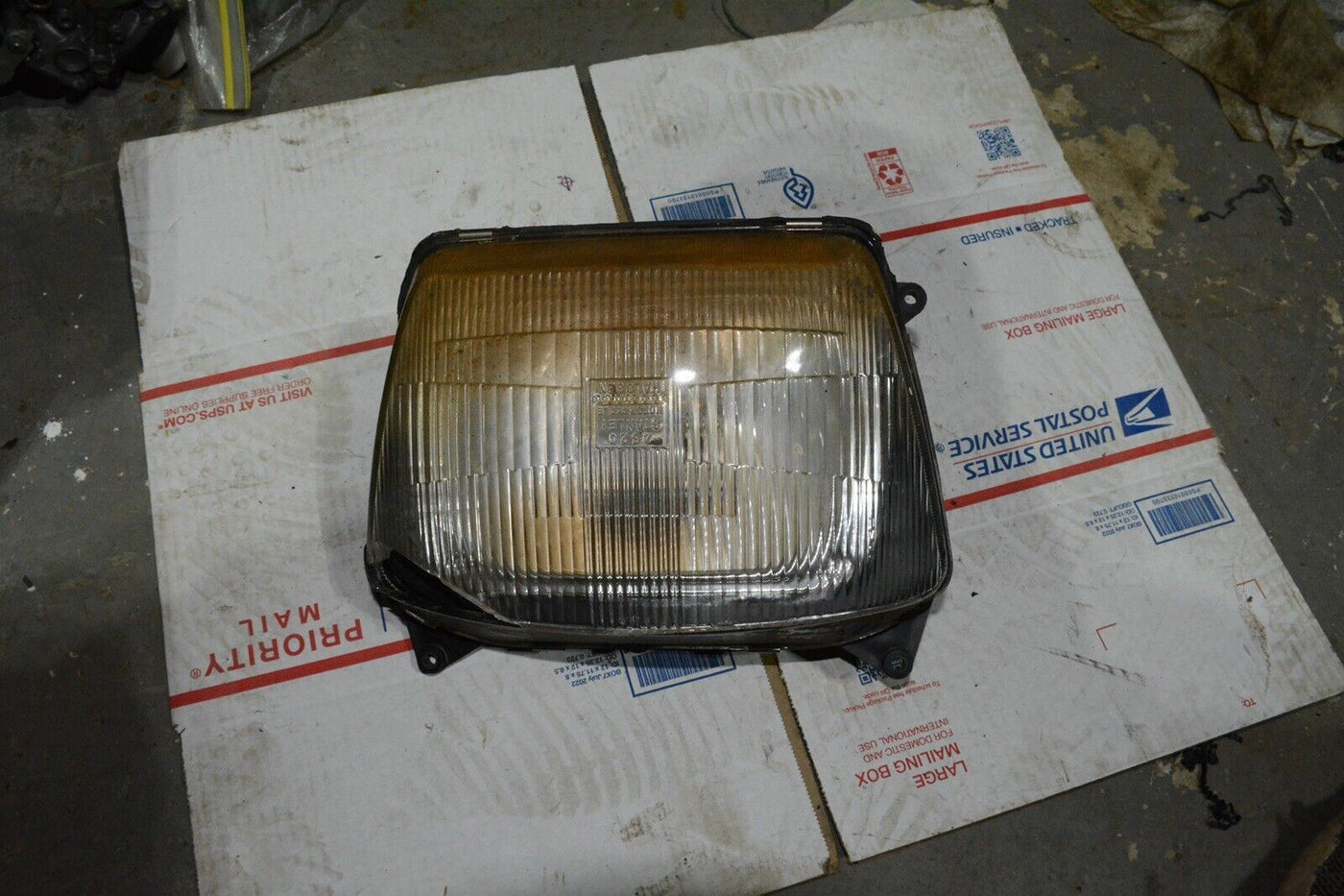 91 Kawasaki ZX6 Headlight Head Light Lamp Assembly