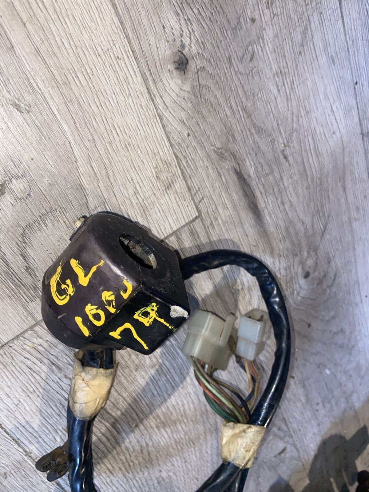 1979 Suzuki GL 1000 GL1000 throttle housing kill switch controls