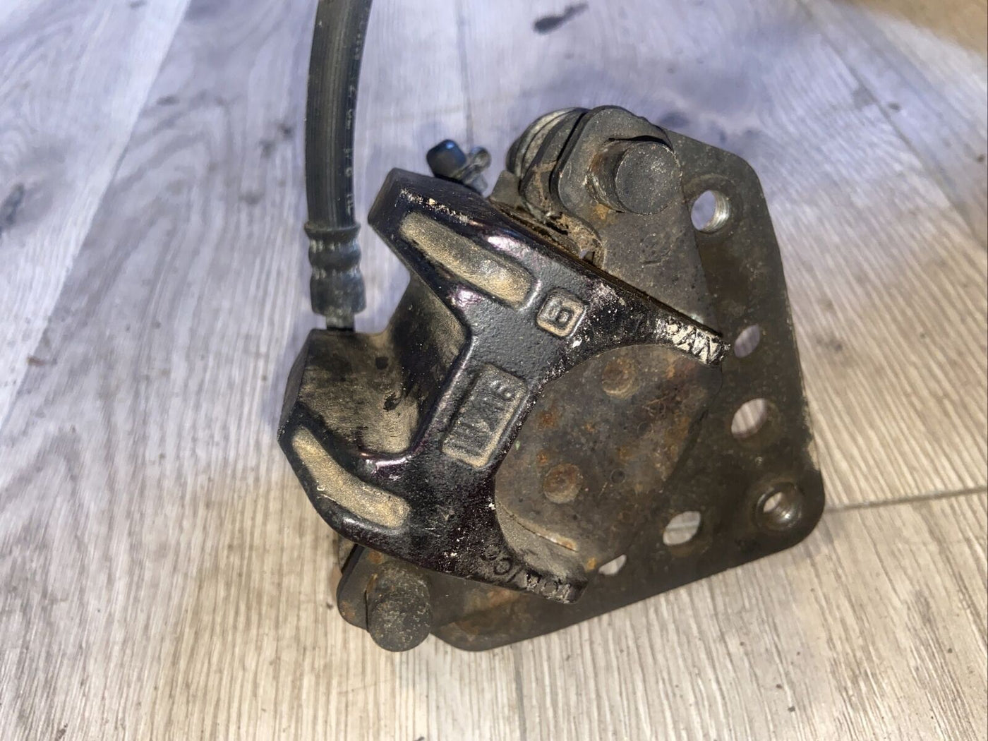 Kawasaki GPZ 1100 Off year 1995 GPZ1100 rear brake caliper working