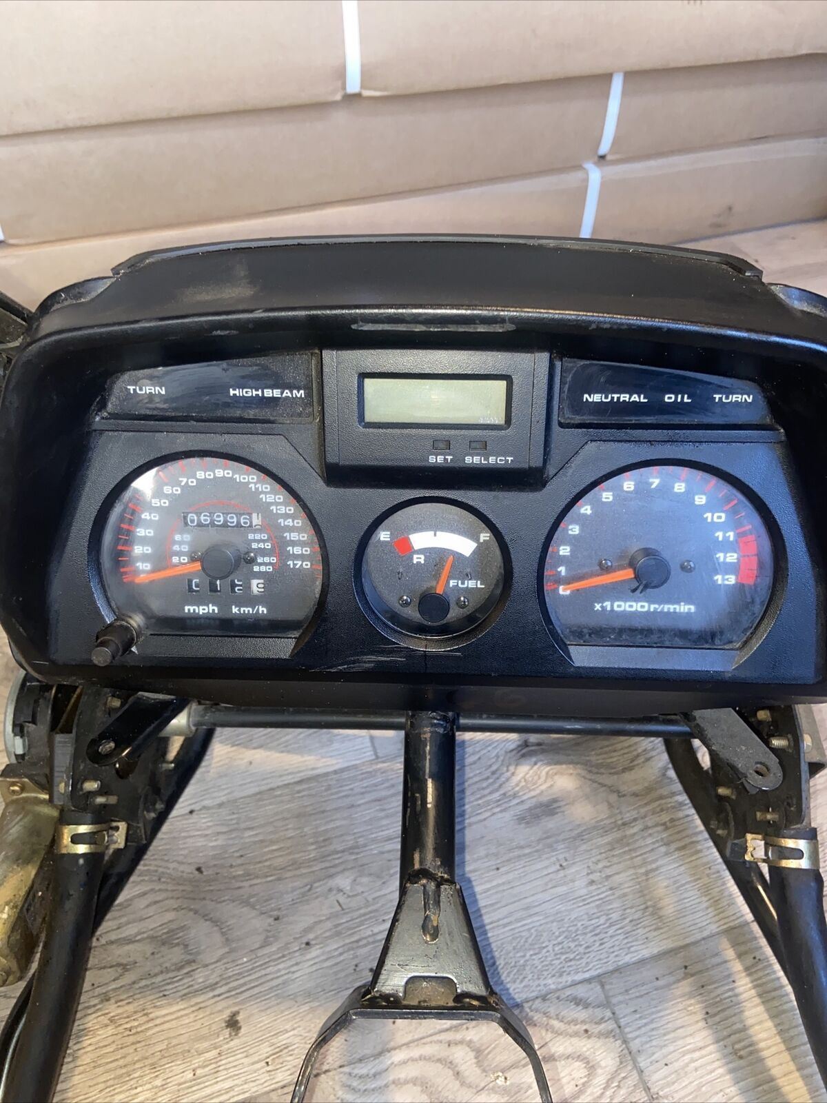 1989 SUZUKI GSX 1100 GAUGE, SPEEDOMETER, WINDSHIELD, FRONT END