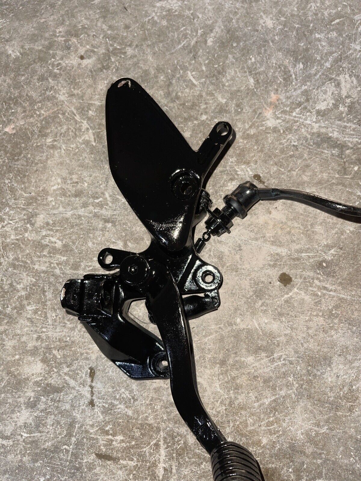 YAMAHA FZ6 2001  BRAKE PEDAL