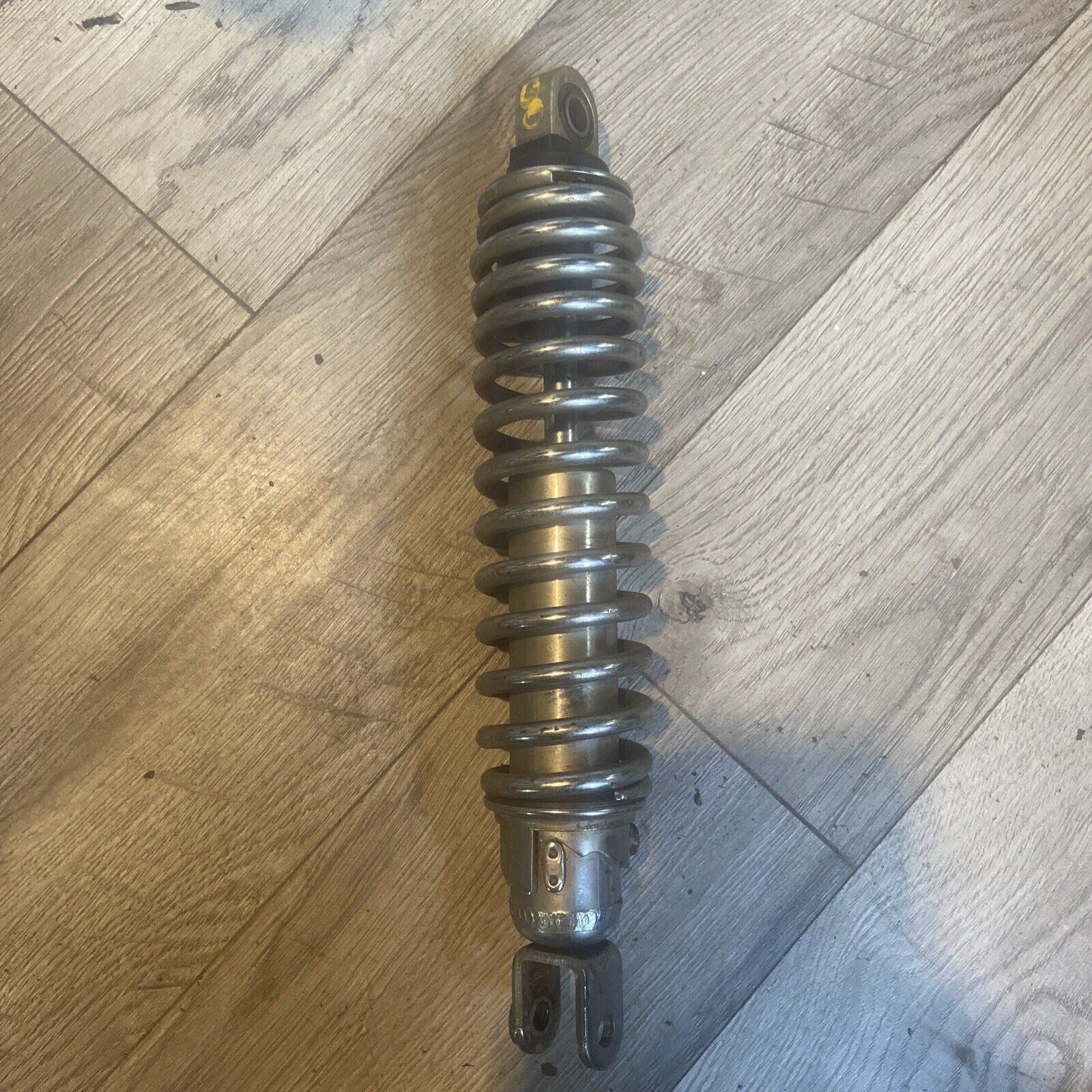 1980 Suzuki GS1100 back rear shocks suspension