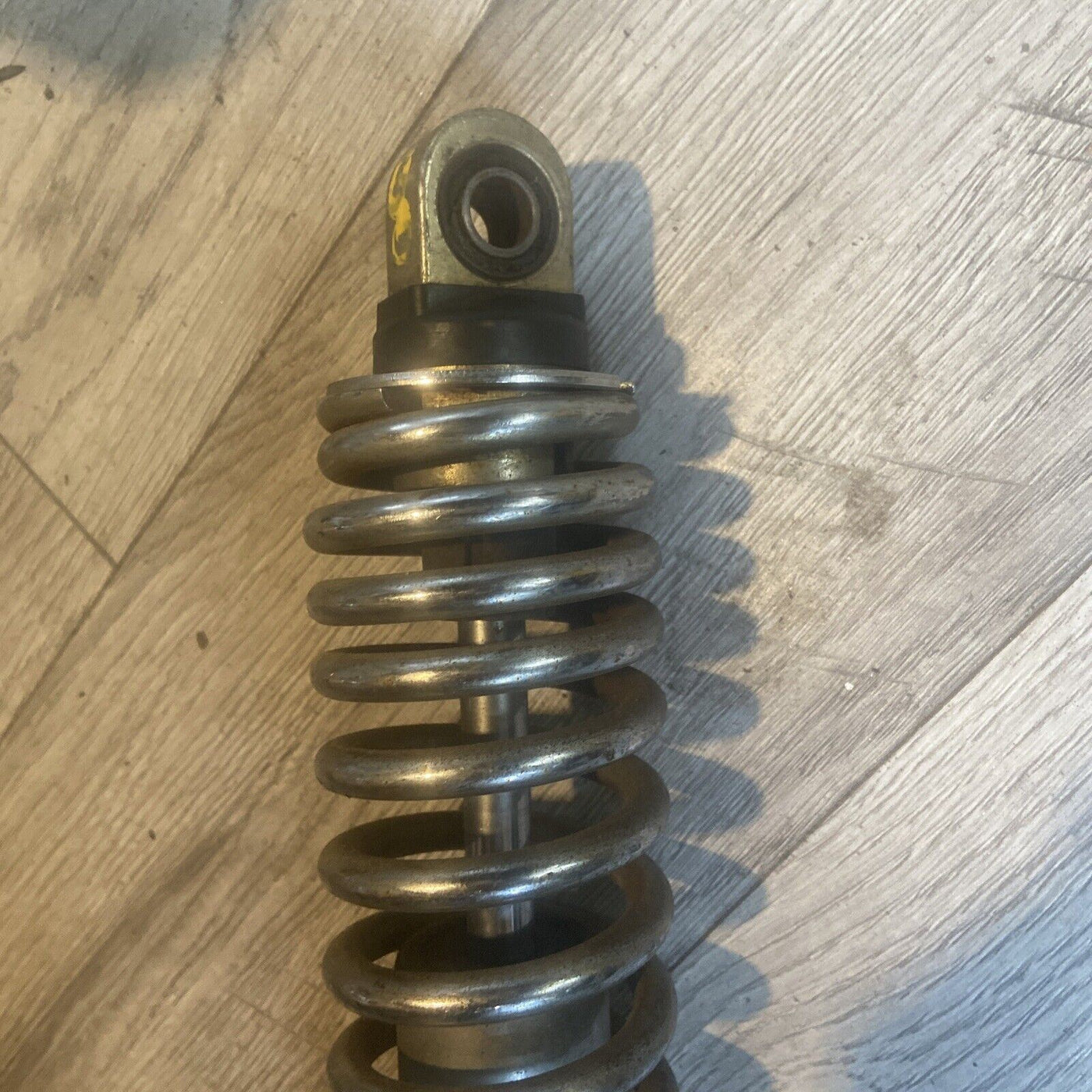 1980 Suzuki GS1100 back rear shocks suspension