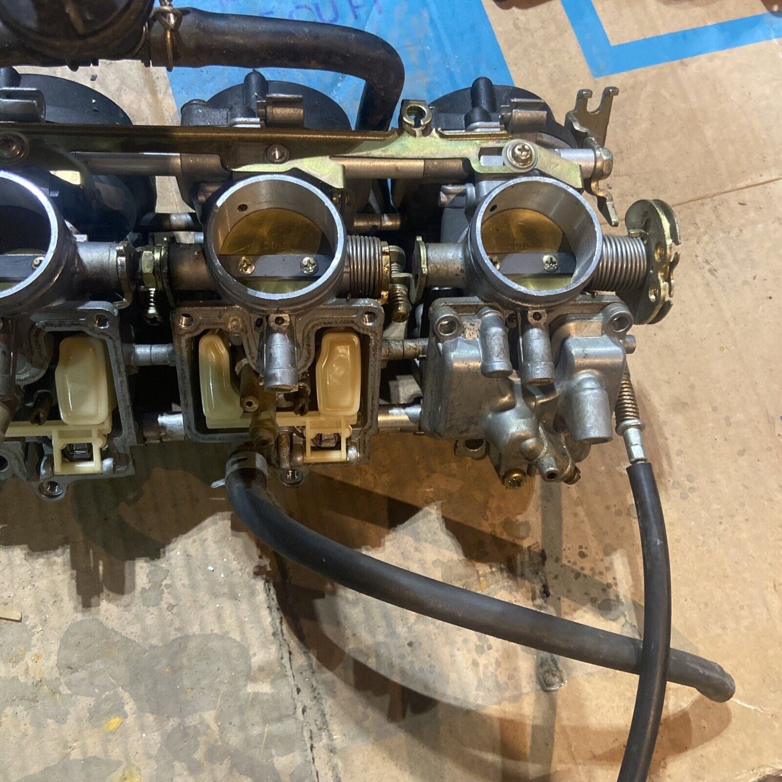 1984 kawasaki zx9 A carburetor