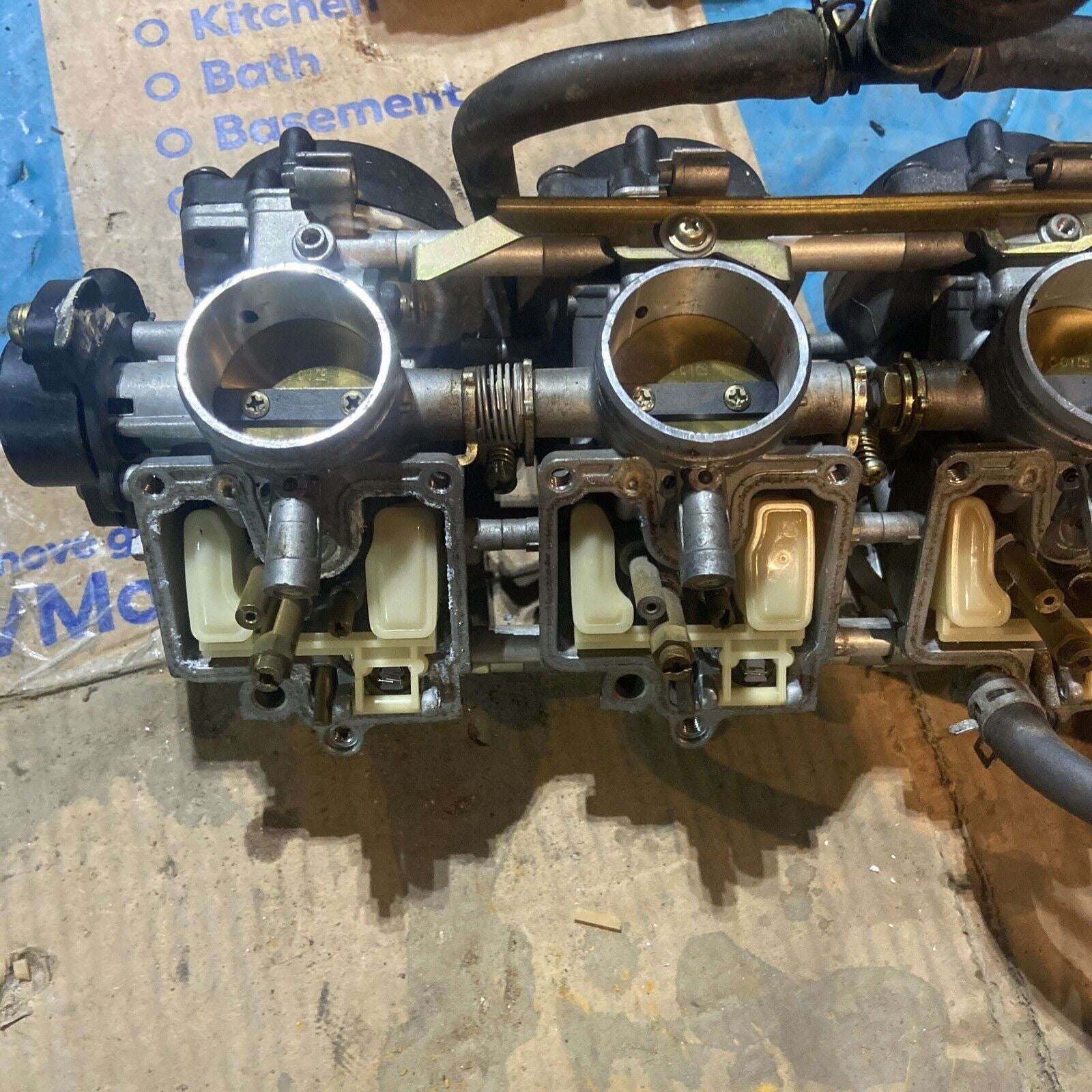 1984 kawasaki zx9 A carburetor