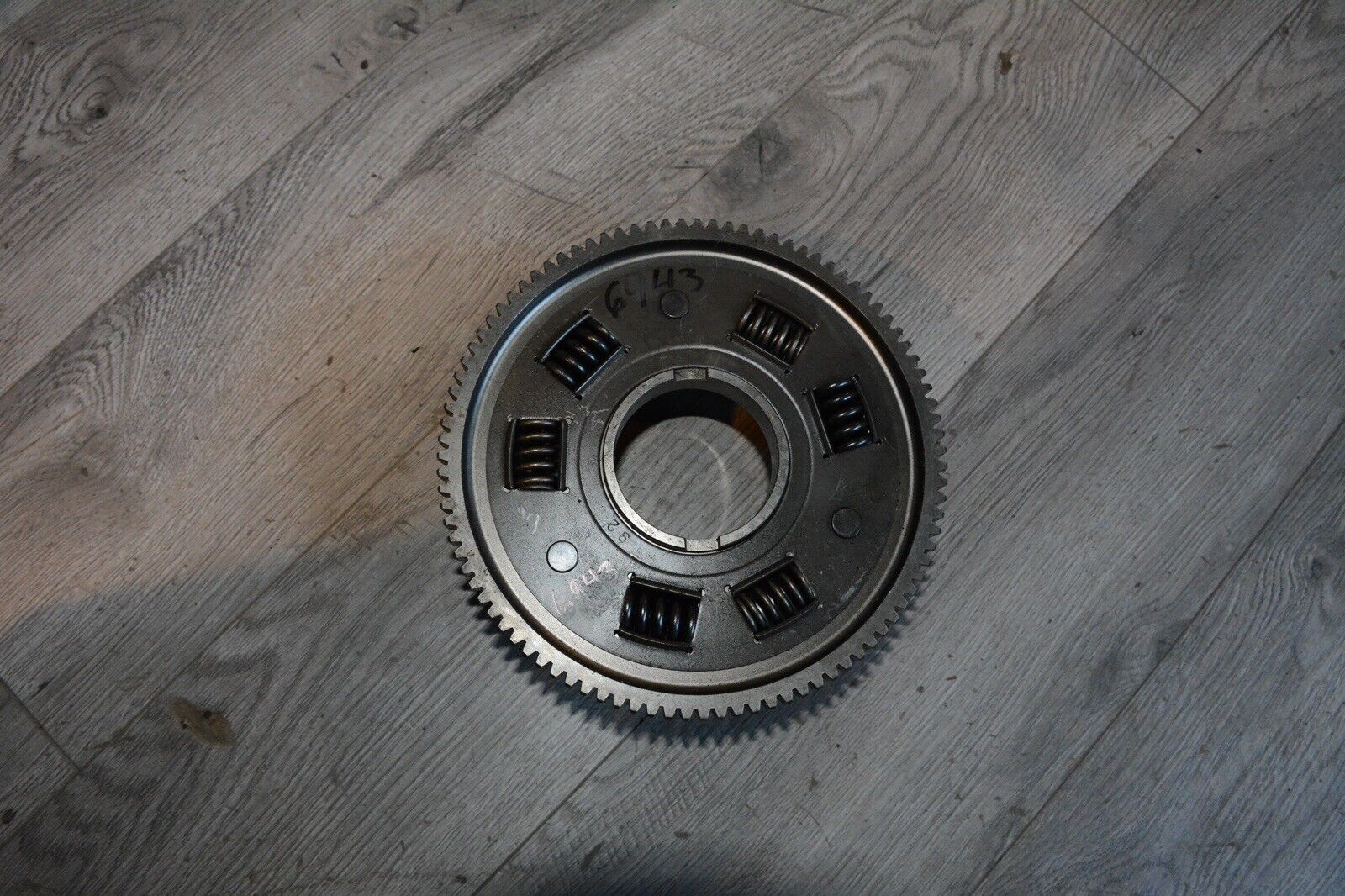 93 KAWASAKI ZX-11 ZX1100 ZX 1100 D ZX1100D CLUTCH BOSS AND BASKET