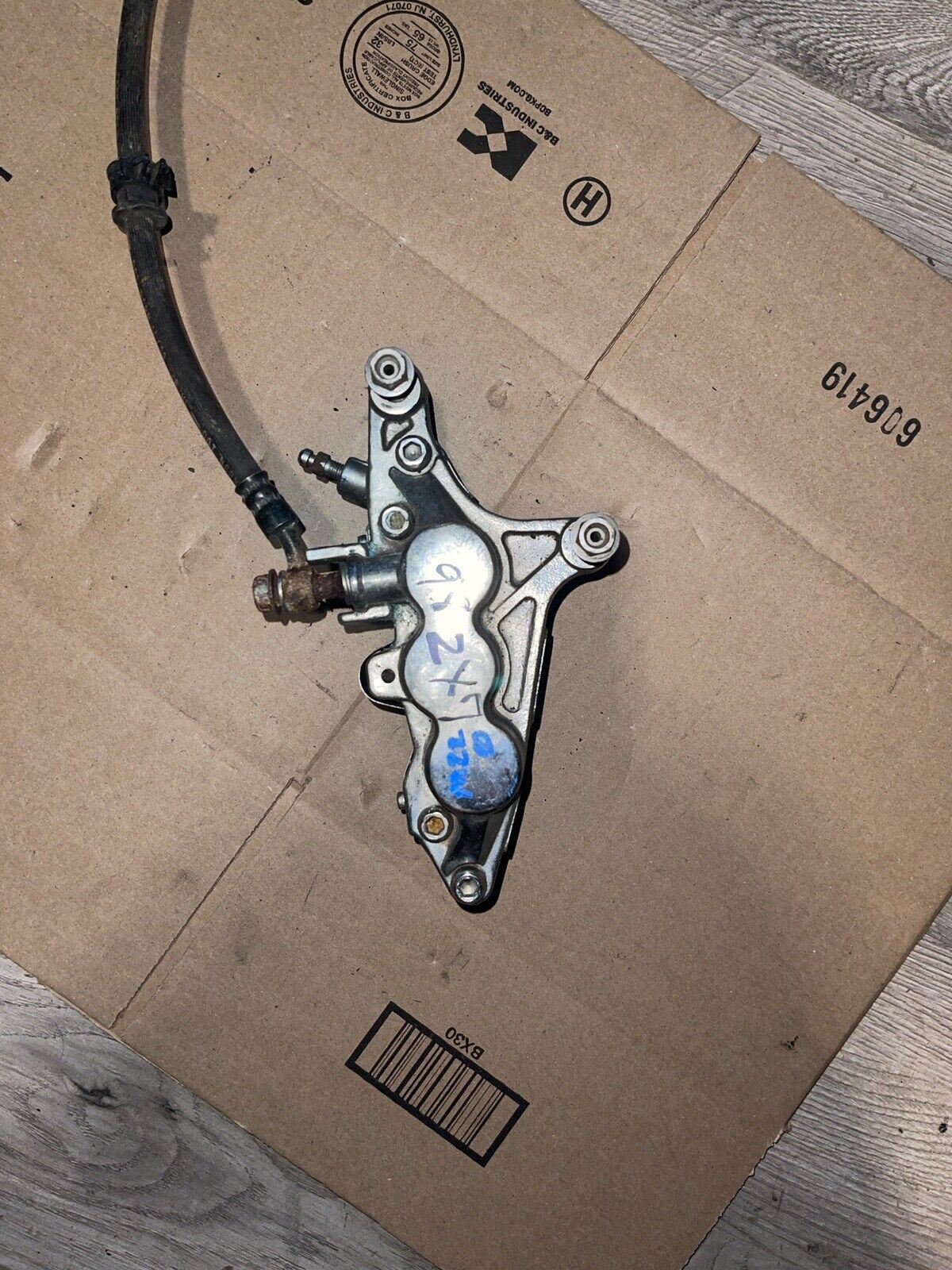 98 kawasaki zx7 front Left brake caliper