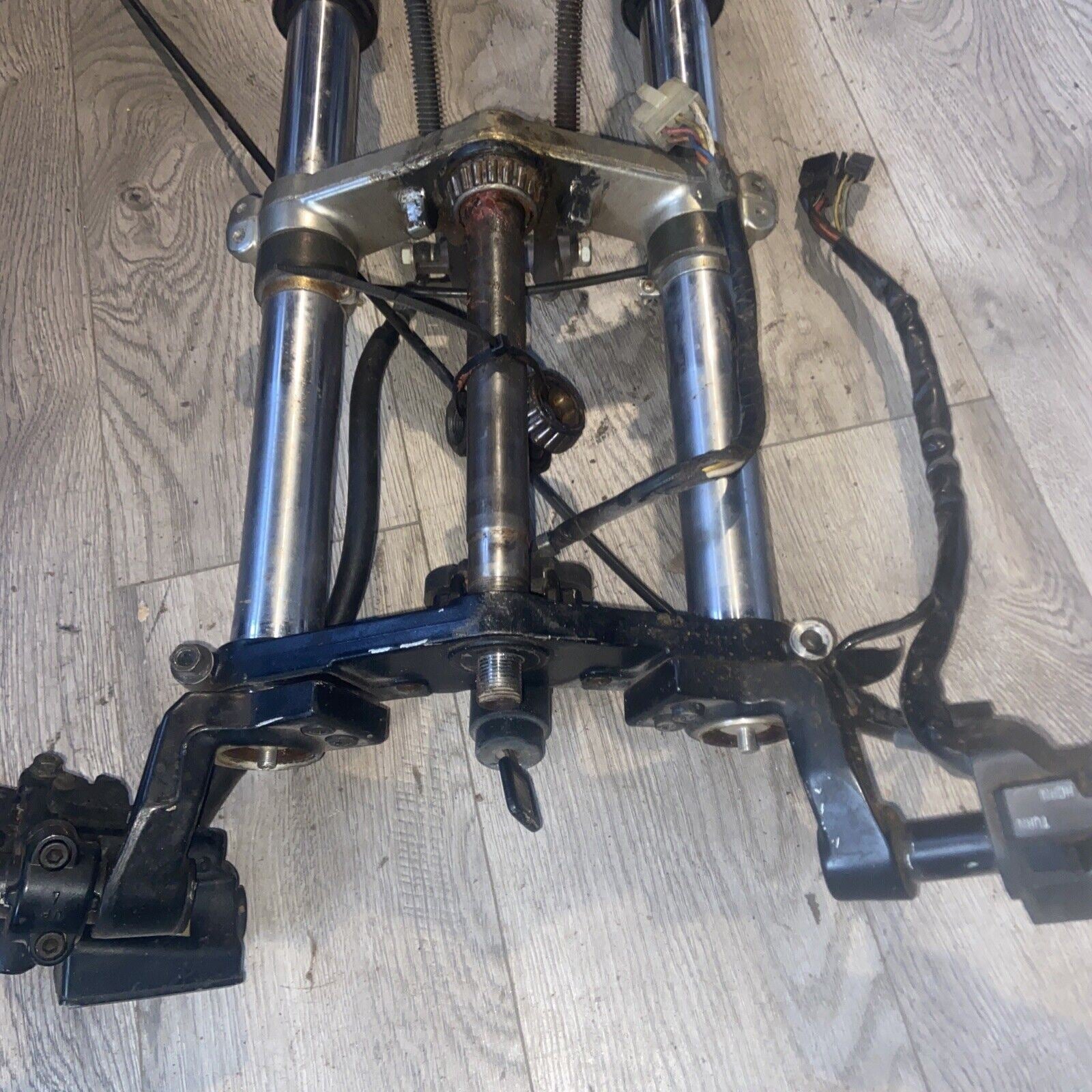 86 Kawasaki ZX1000A Ninja Front Forks With Brakes Calipers And Ignition Switch