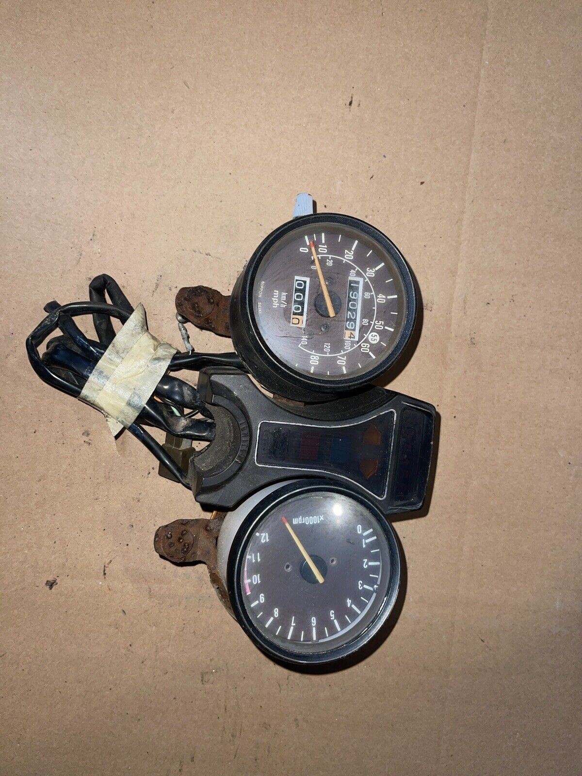 80 - 82 Suzuki GS450 Gauge Cluster Speedometer Odometer Speedo OEM