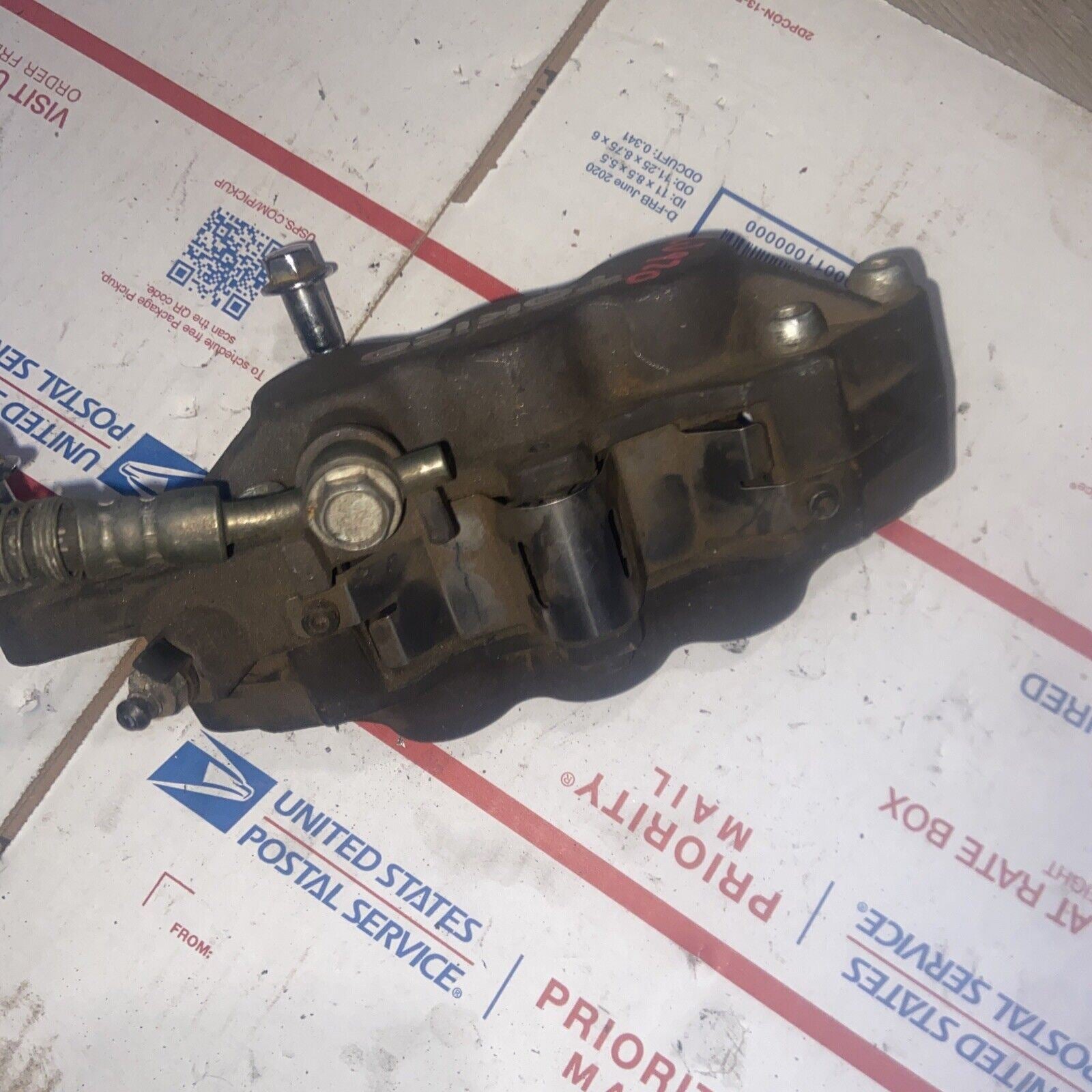 1997 KAWASAKI NINJA ZX7R BRAKE CALIPER