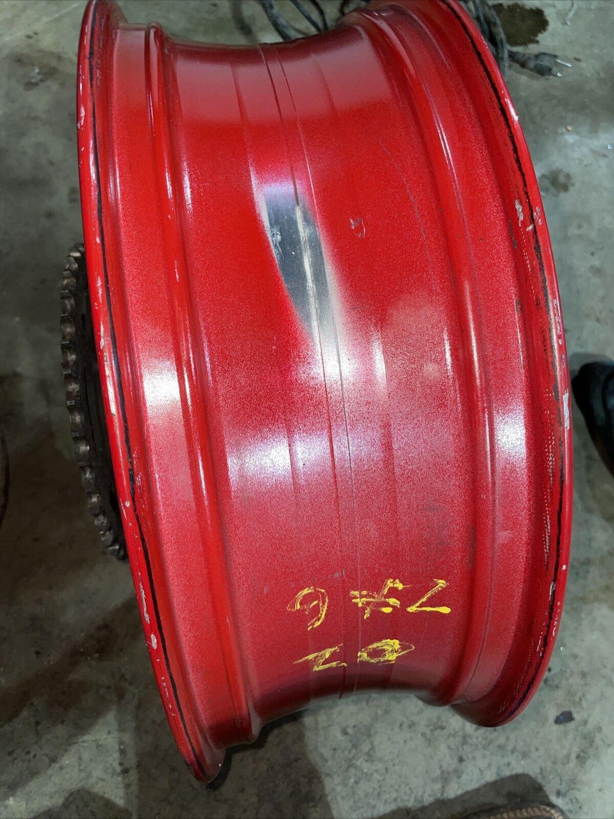 02 KAWASAKI ZX6 ZZR 600 REAR WHEEL W-112