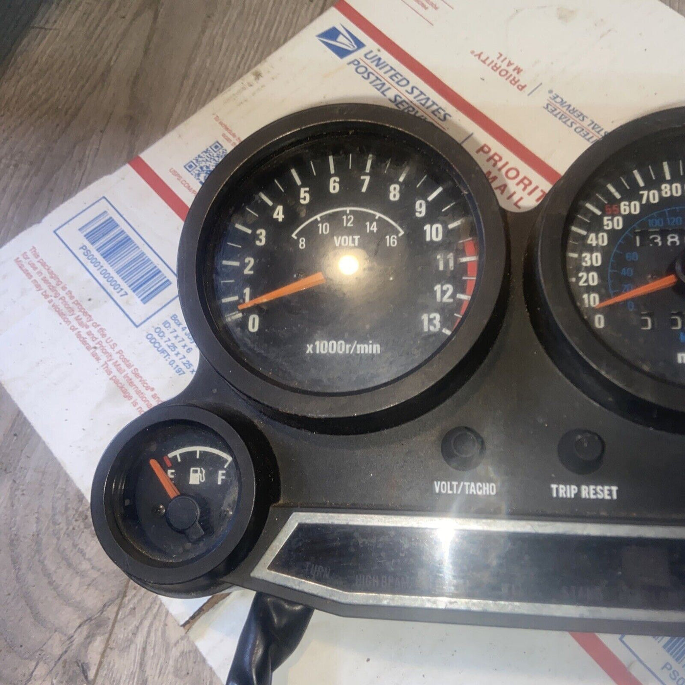 1986 86-87 KAWASAKI ZX1000 NINJA 1000R GAUGE CLUSTER SPEEDO TACH