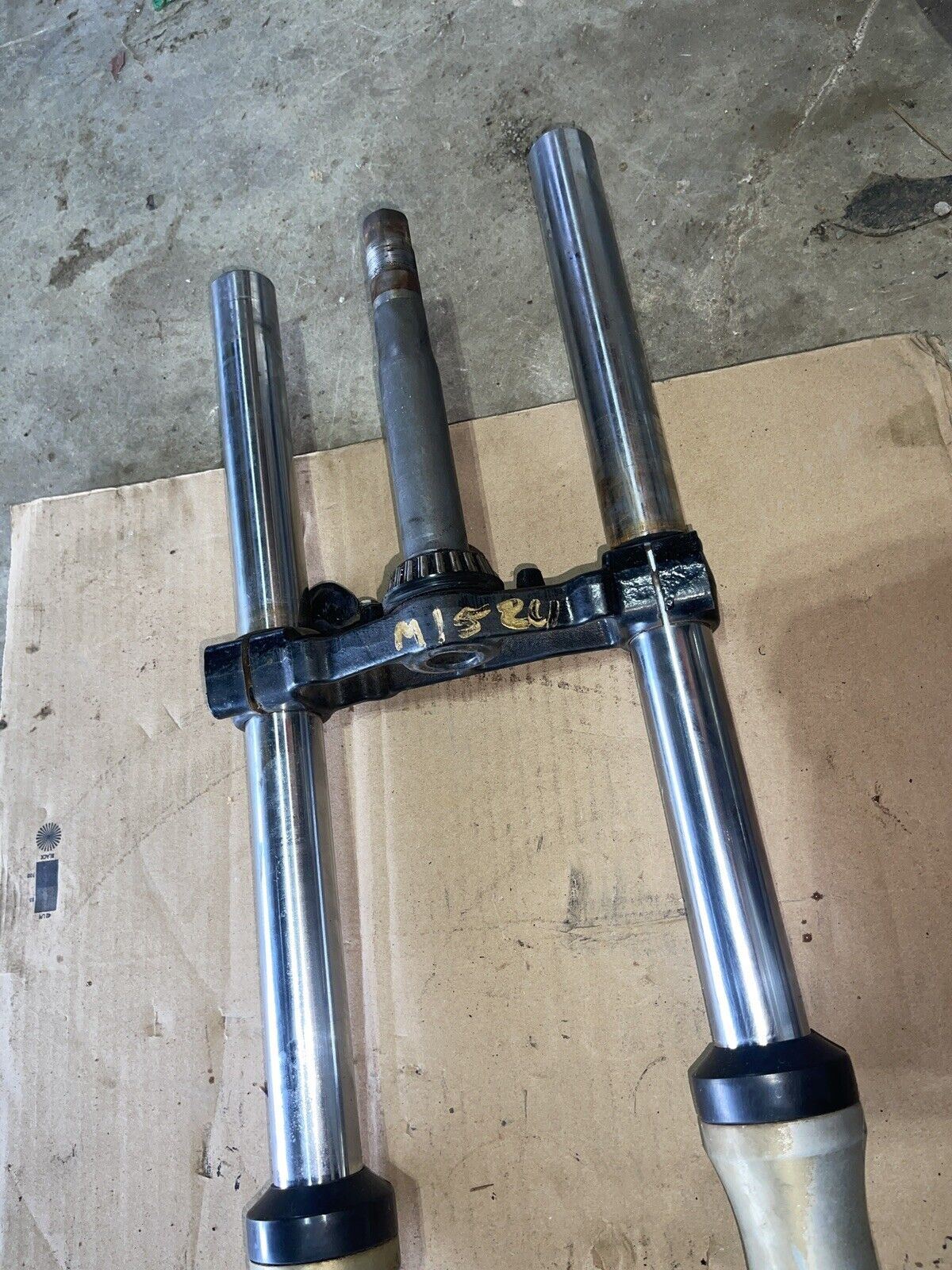 80 XS850 XS 850 FRONT FORKS SUSPENSION SHOCKS SPRINGS DAMPERS SET Fork caliper