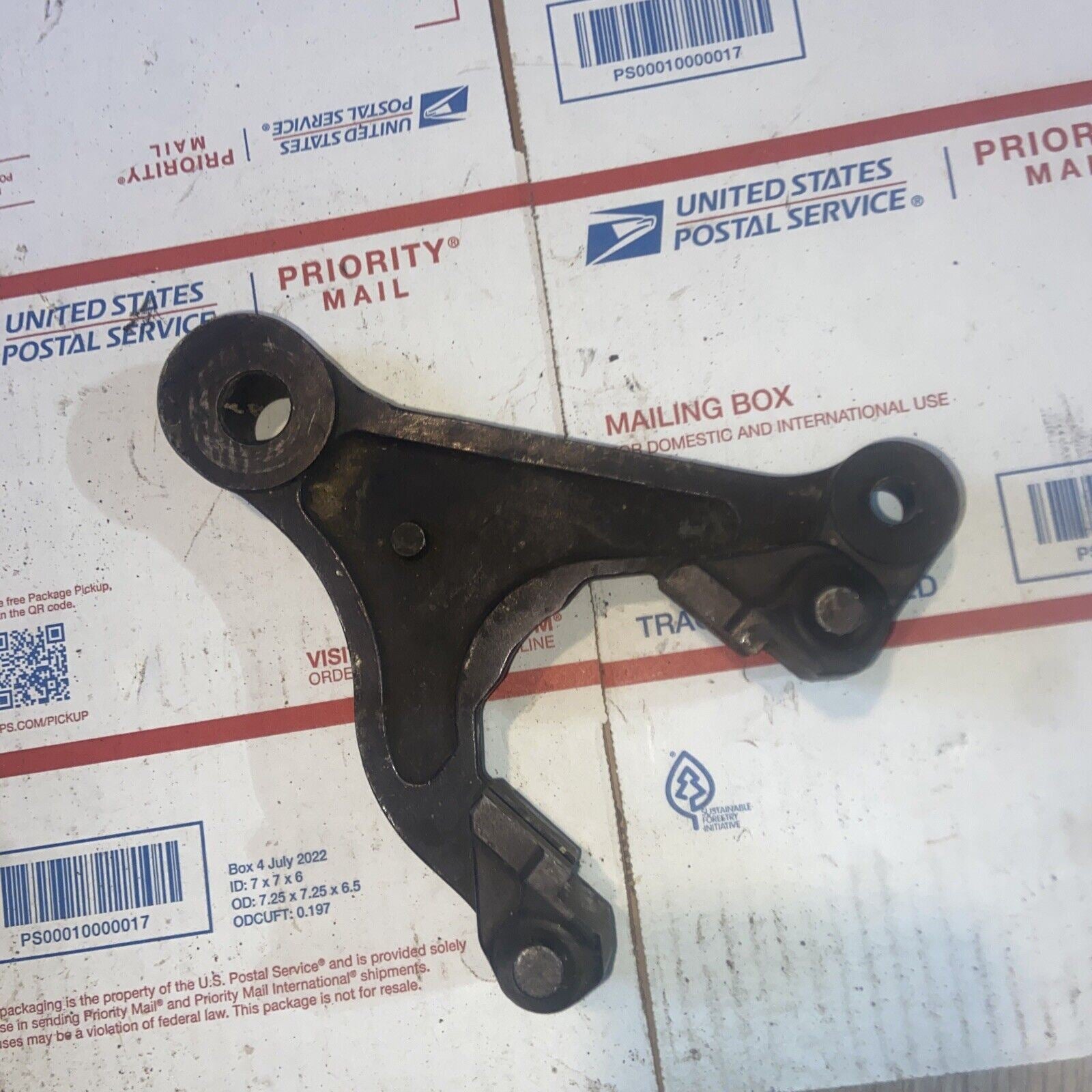 KAWASAKI 1981 KZ550 REAR BACK BRAKE CALIPER OEM