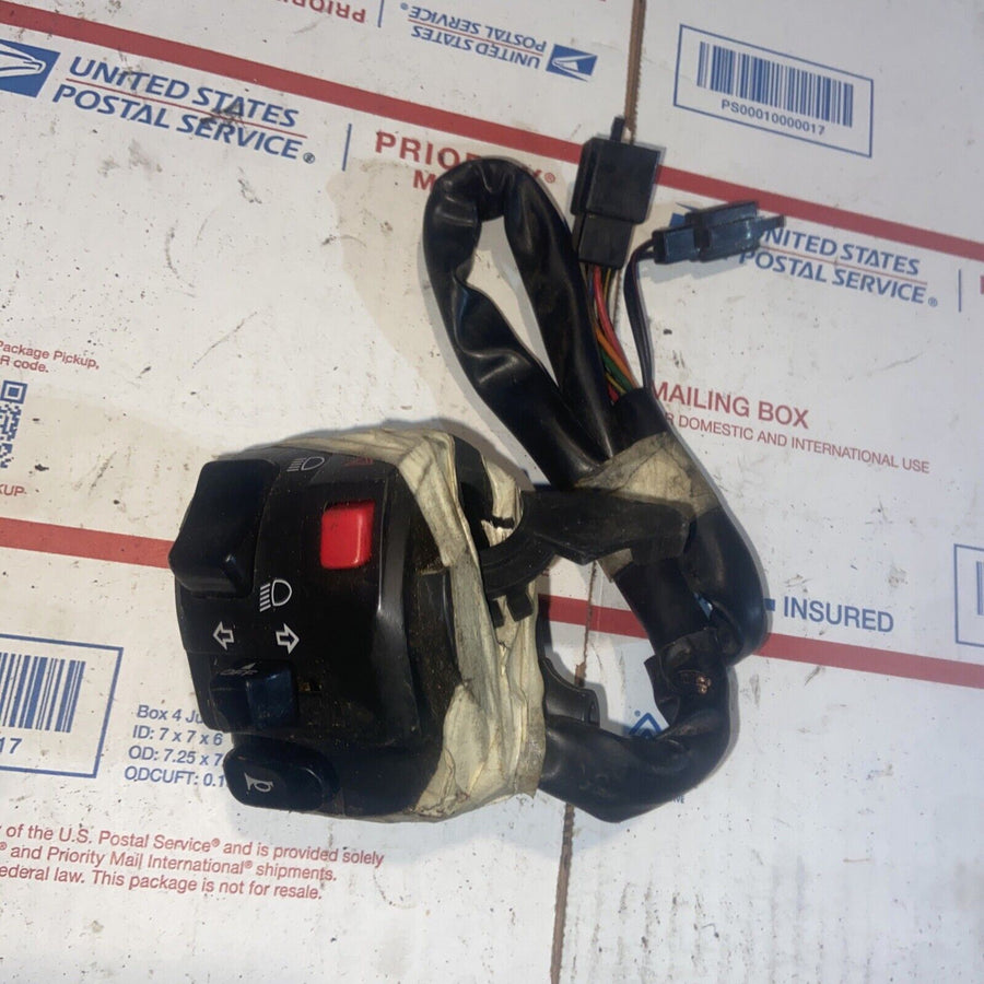 2009 KAWASAKI ER-6N LEFT HANDLE BAR SWITCH