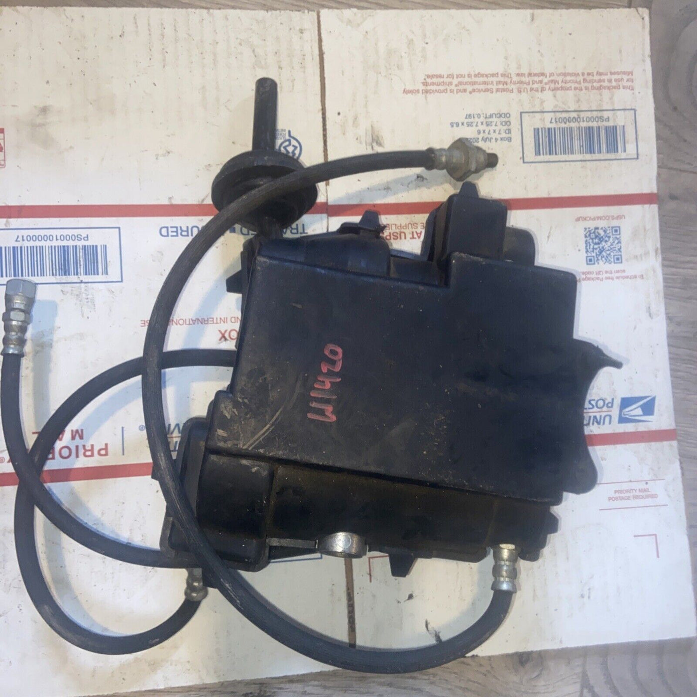 1986 Honda Goldwing GL1200 Aspencade H1100-2. air suspension compressor