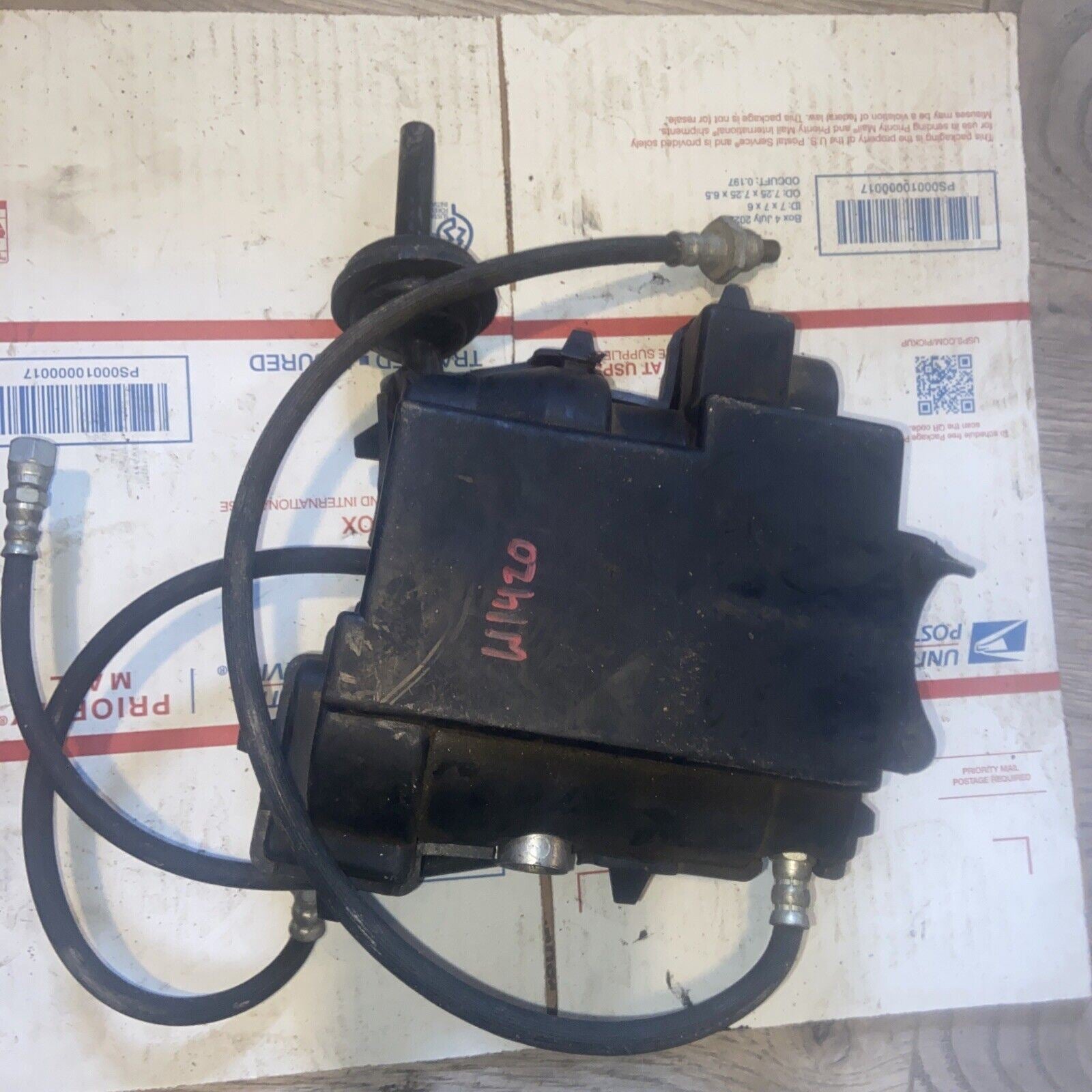 1986 Honda Goldwing GL1200 Aspencade H1100-2. air suspension compressor