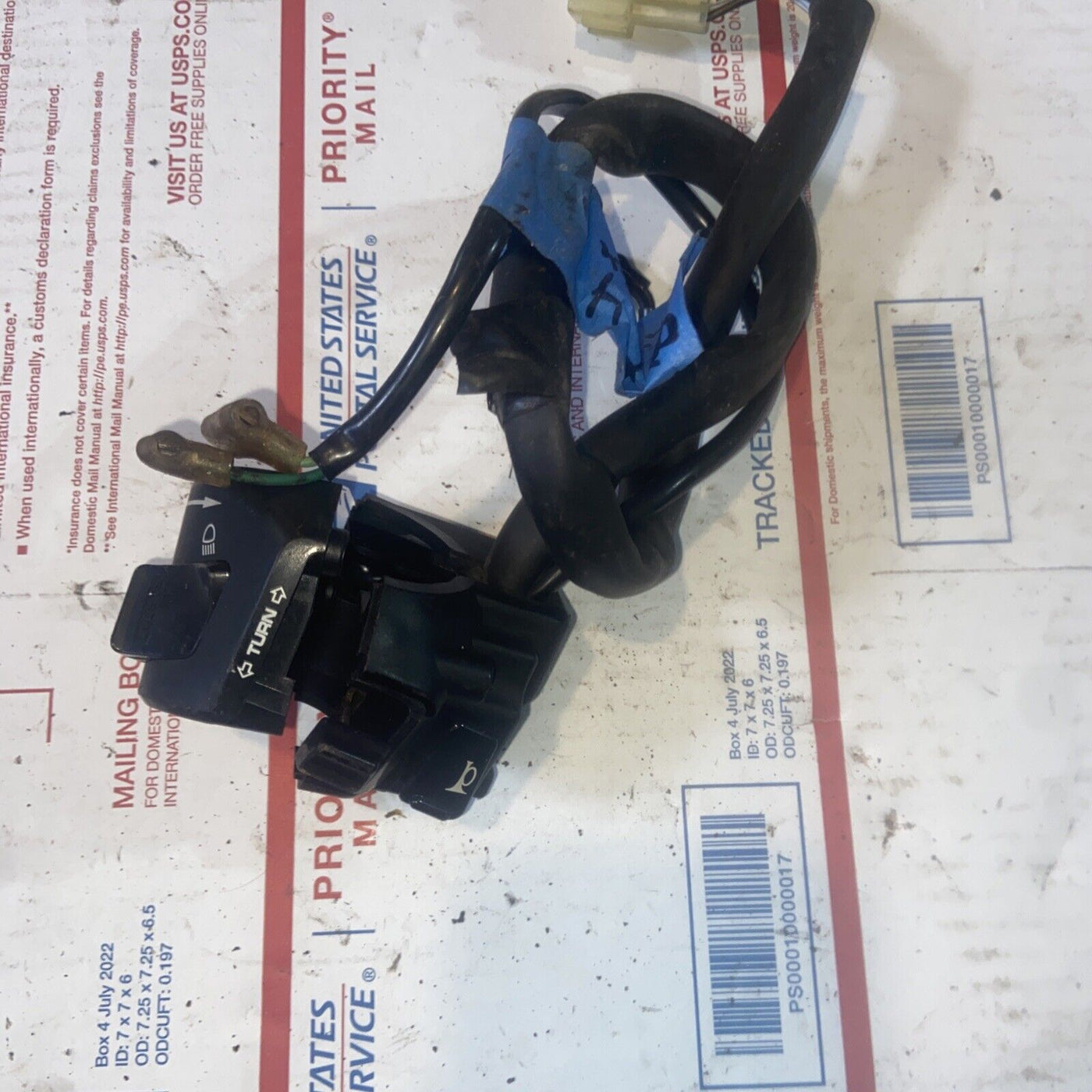 06-07 HONDA CBR1000RR LEFT RIGHT SIGNAL SWITCHES