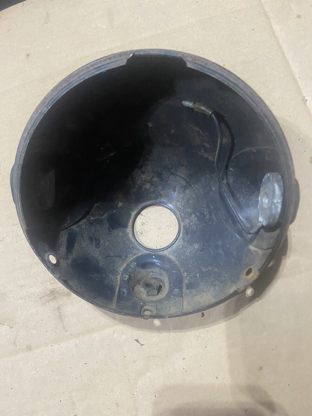 KAWASAKI KZ1000 HEADLIGHT BUCKET HOUSING KZ 650 750 900 1000