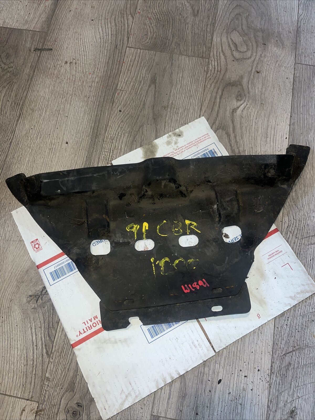 Honda CBR1000F Engine Cover Flap 1991 CBR1000 Engine Heat Shield