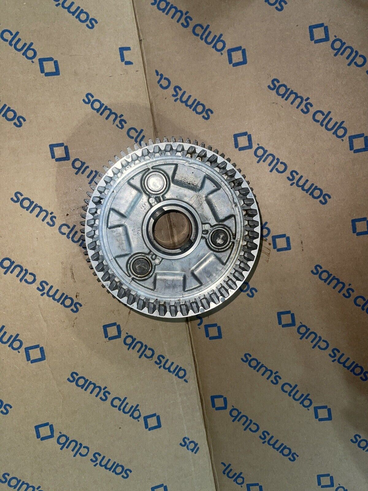 SUZUKI KATANA 600 OEM CLUTCH BASKET 21200-07867