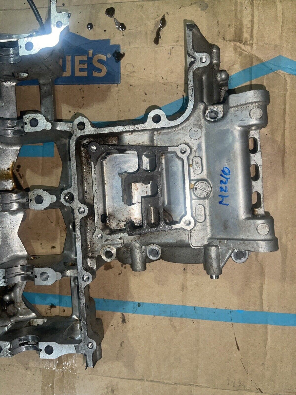 04 05 SUZUKI GSXR 600 GSXR600 ENGINE MOTOR BLOCK CASE UPPER LOWER CRANKCASE