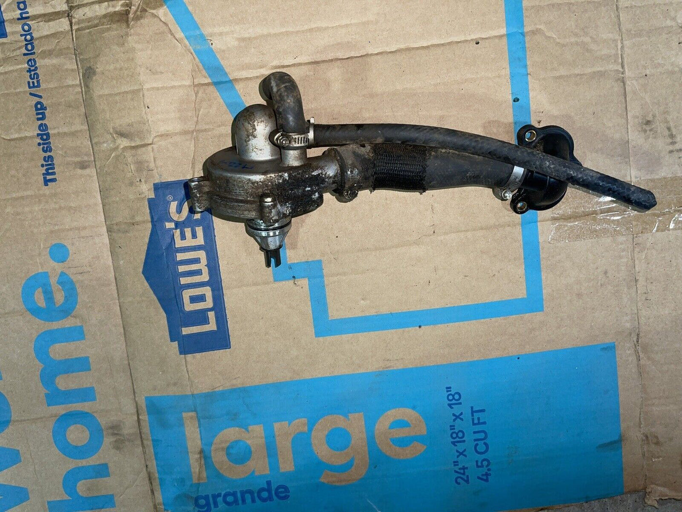 04-05 Suzuki Gsxr 600 Gsxr600 Thermostat Housing