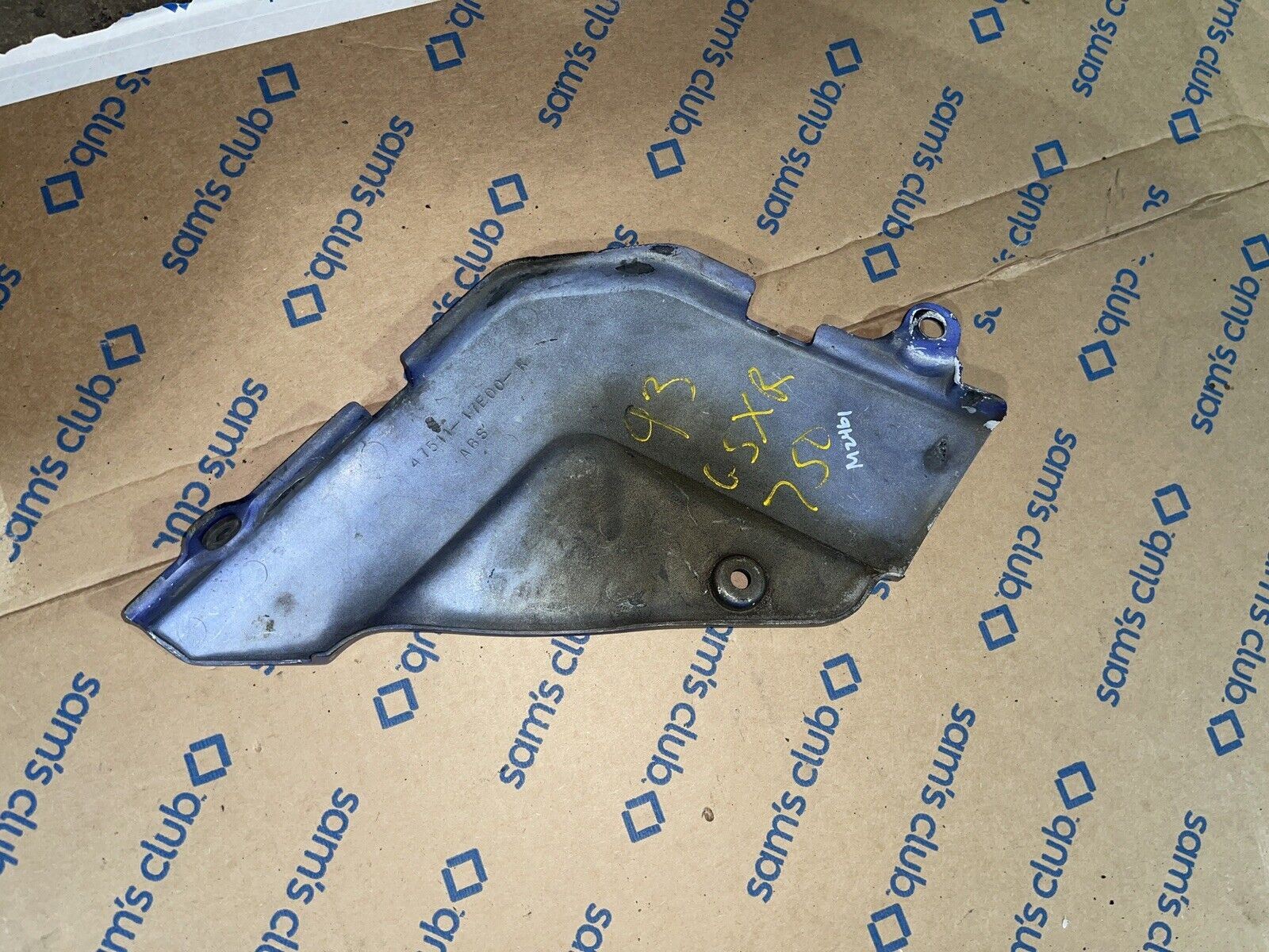 1992 SUZUKI GSXR750 RIGHT SIDE COVER 47511-17E00