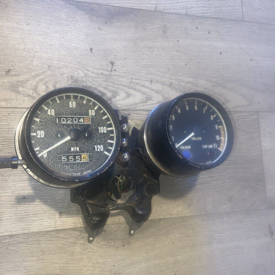 77 KAWASAKI KZ400 KZ 400 SPEEDOMETER TACHOMETER GAUGE MOUNT