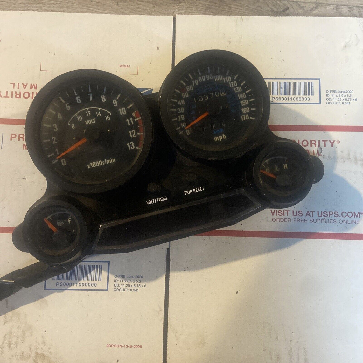 1989 KAWASAKI NINJA ZX7 SPEEDO TACH GAUGES DISPLAY CLUSTER SPEEDOMETER