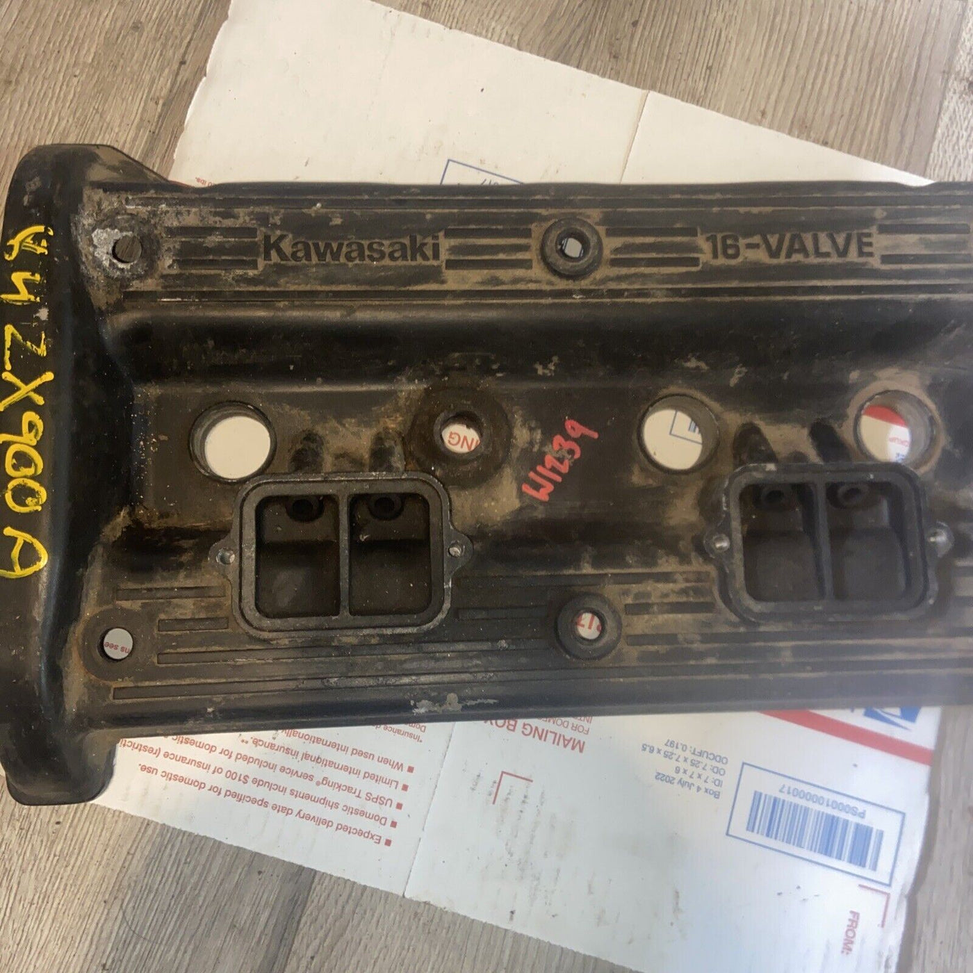 1984 ZX900A 16 Valve Valve Cover