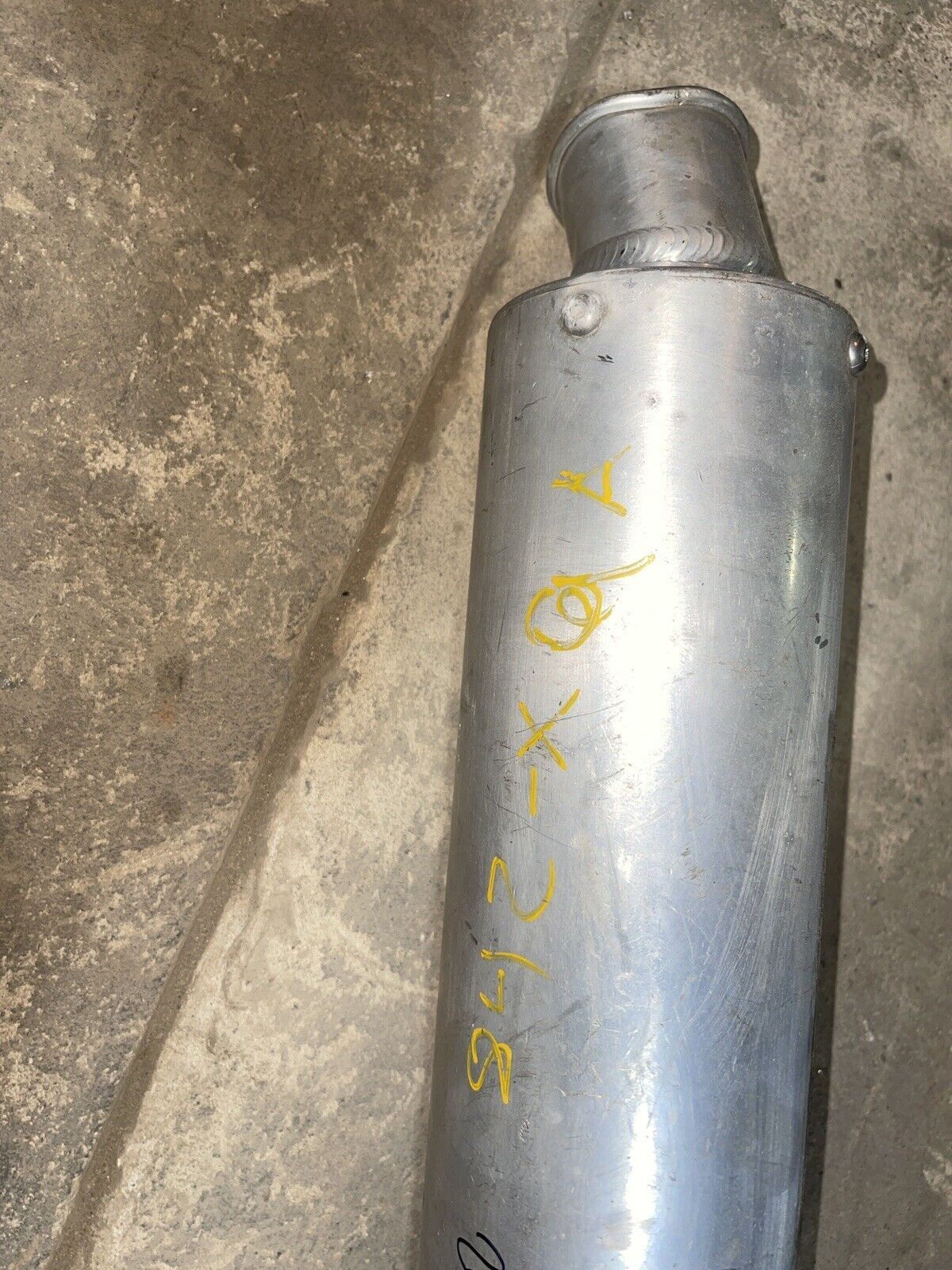 84 kawasaki zx9 A exhaust muffler