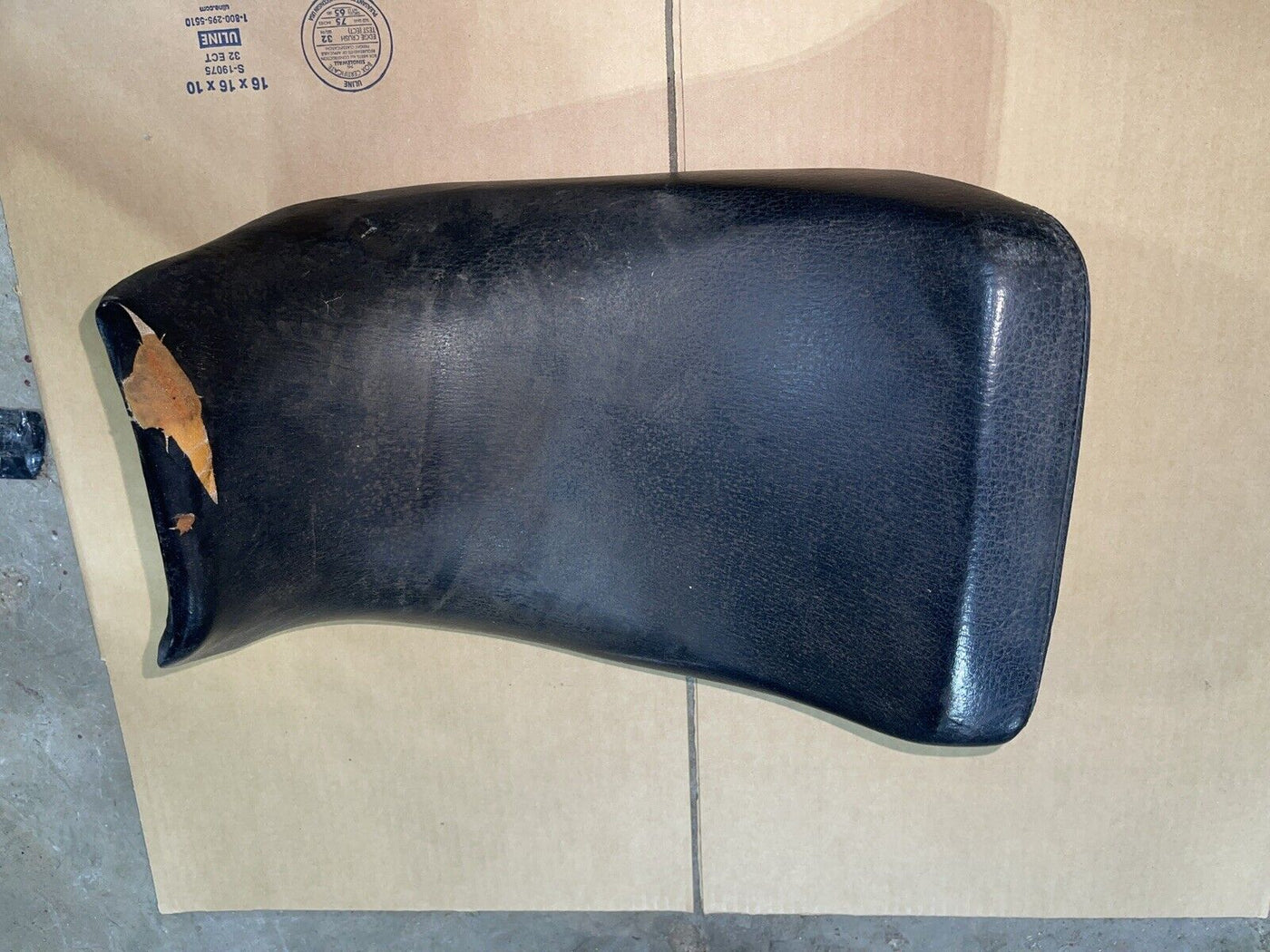 85 - 87 Kawasaki ZX600 Front Seat Cowl Cover Fairing Driver OEM