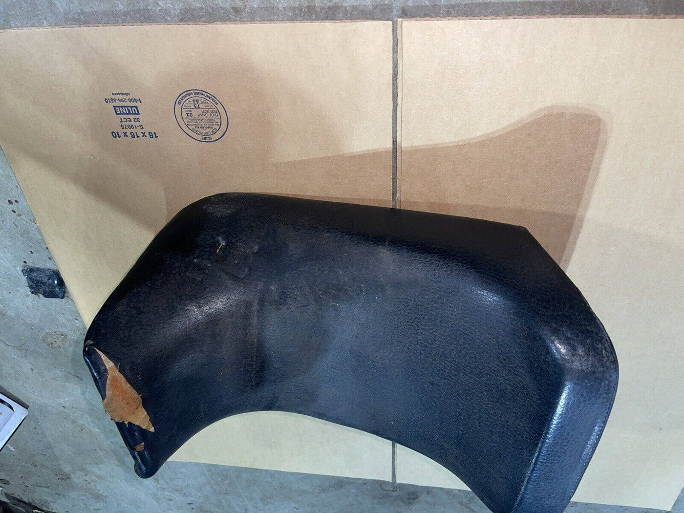 85 - 87 Kawasaki ZX600 Front Seat Cowl Cover Fairing Driver OEM