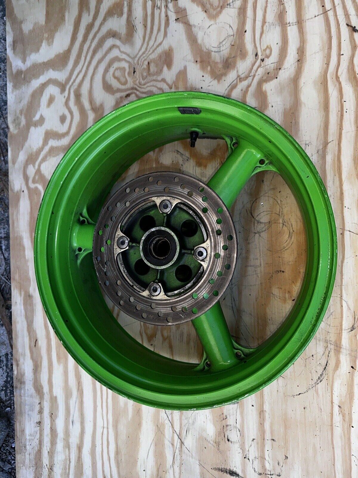 00 01 02 KAWASAKI NINJA ZX6R ZX 6R REAR WHEEL BACK RIM