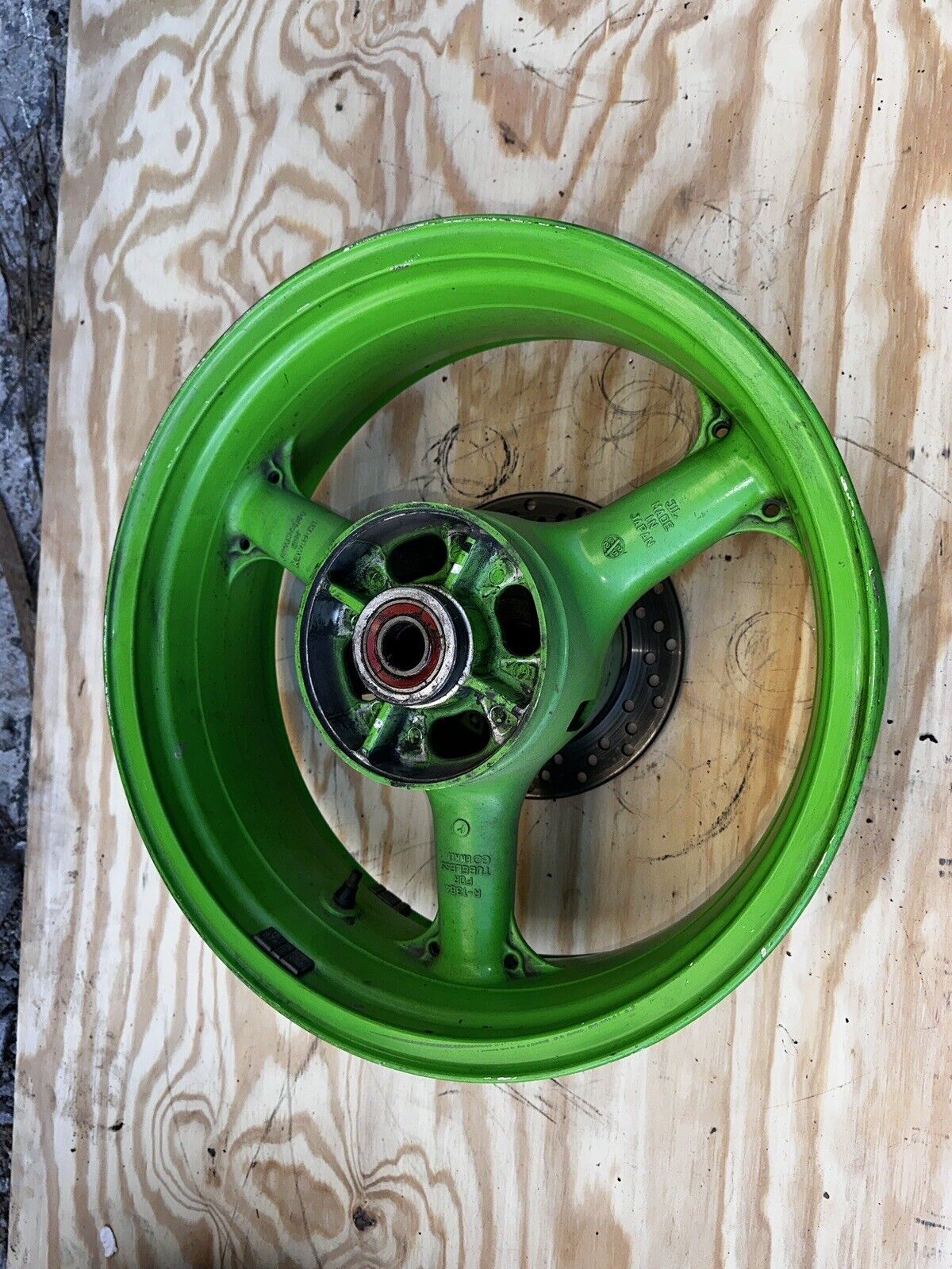 00 01 02 KAWASAKI NINJA ZX6R ZX 6R REAR WHEEL BACK RIM